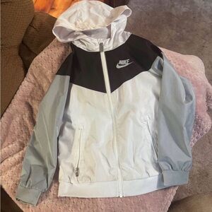 Nike Light Gray Mesh-Lined Jacket